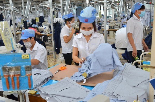 Foreign textile & garment enterprises expand as domestic firms shrink